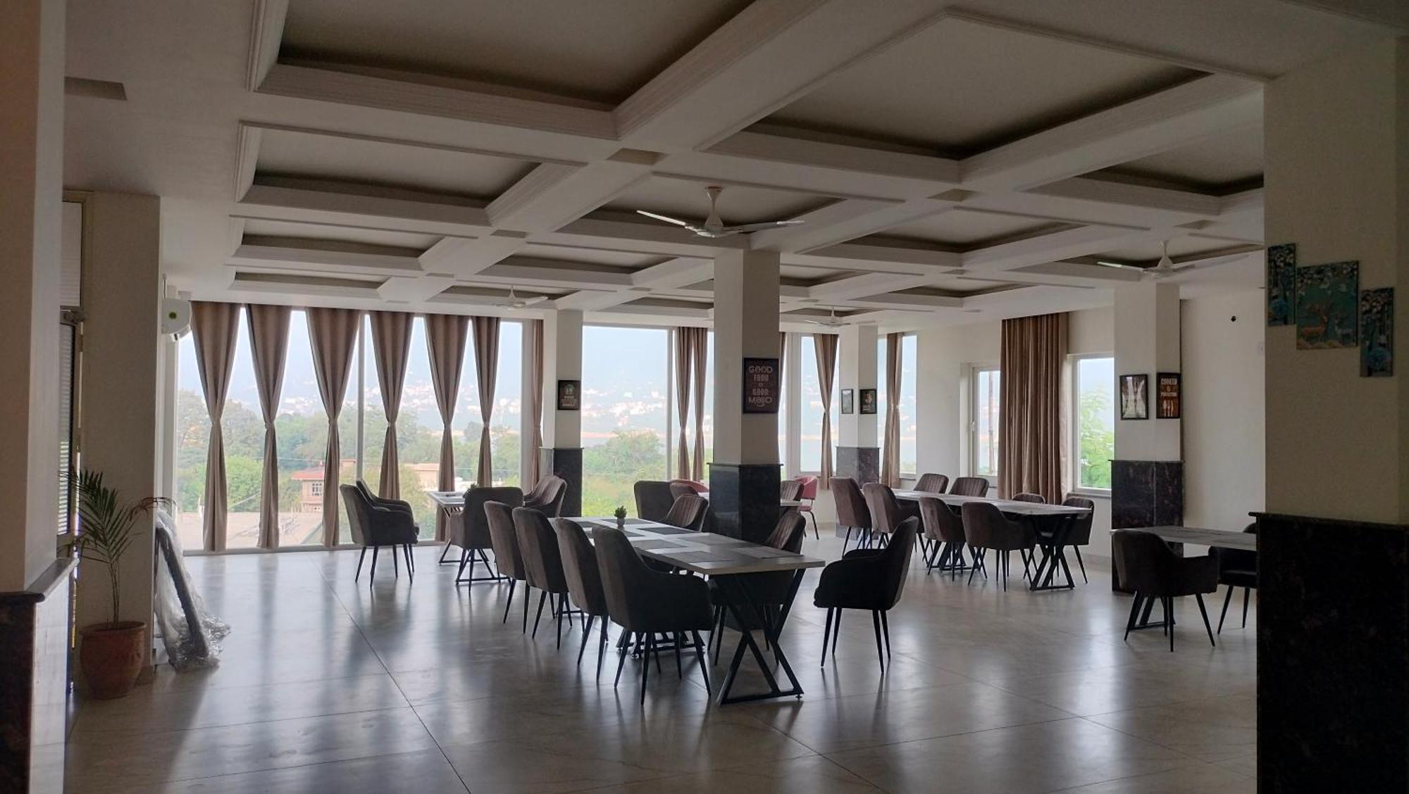 Govind Sagar View Hotel & Restaurant Bilaspur  Exterior foto