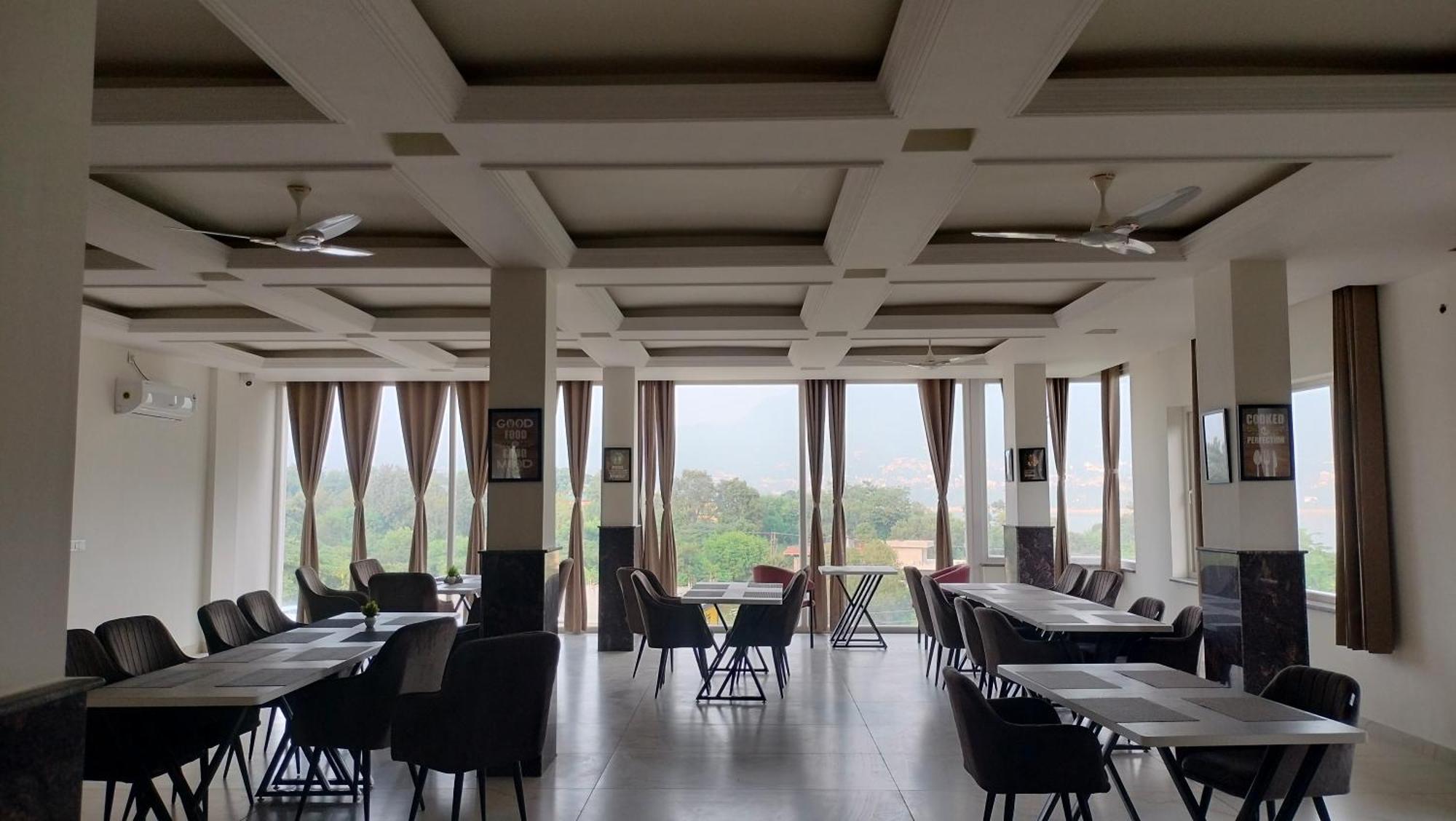 Govind Sagar View Hotel & Restaurant Bilaspur  Exterior foto