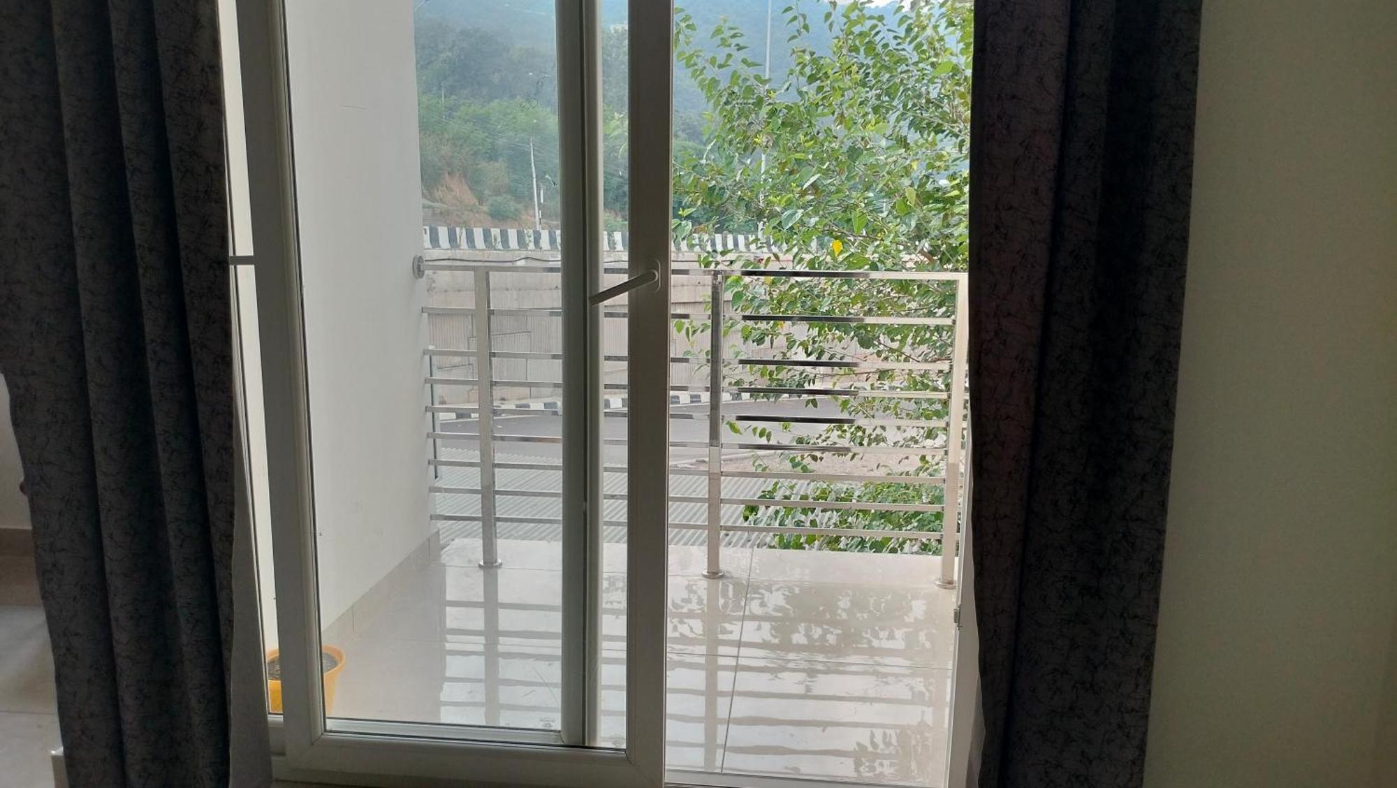 Govind Sagar View Hotel & Restaurant Bilaspur  Exterior foto